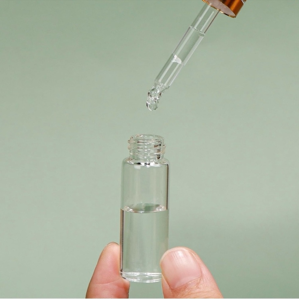 - Brown Sugar Babe 5 ml droplet oils
~READ DESCRIPTION - Picture 5 of 6